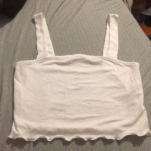 American Eagle Crop Top - Picture 2 of 8